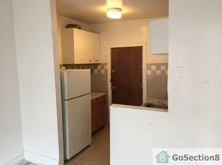 7030 S Cregier Ave APT 2A, Chicago, IL 60649