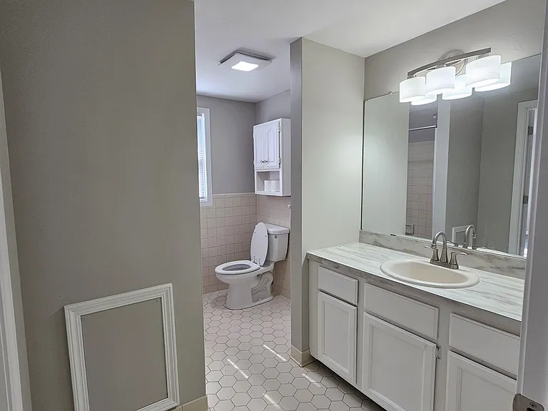 8737 Dixie Hwy #1 — Photo 9