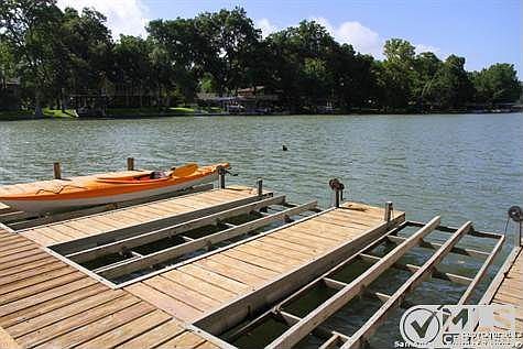 3rd image of 435 Lake Placid Dr