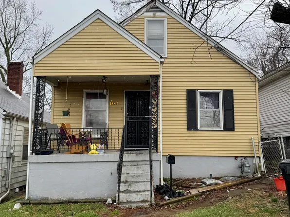1326 Shingo Ave, Louisville, KY 40215