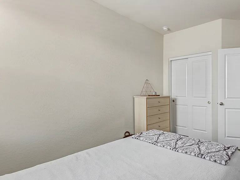 2201 S 46th St #3 — Photo 2