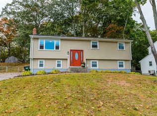 342 Ring Dr, Groton, CT 06340