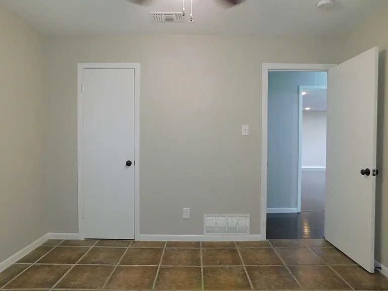 897 John George Ln — Photo 23