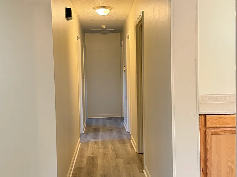 7308 Dublin Ln — Photo 11