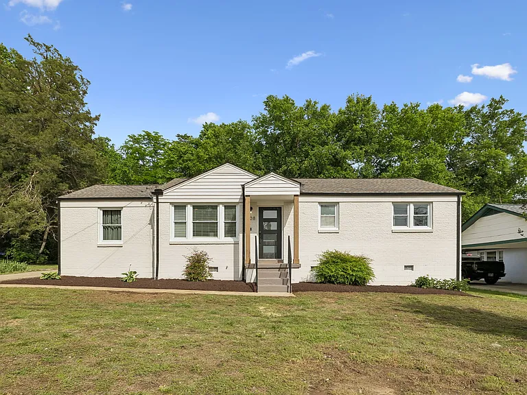 108 Dabney Dr — Photo 28