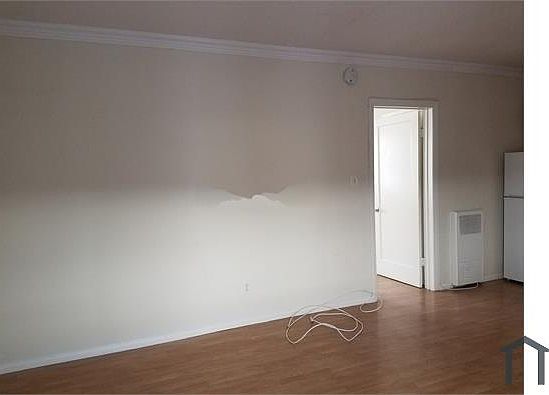 4th image of 615 N Rossmore Ave APT 102