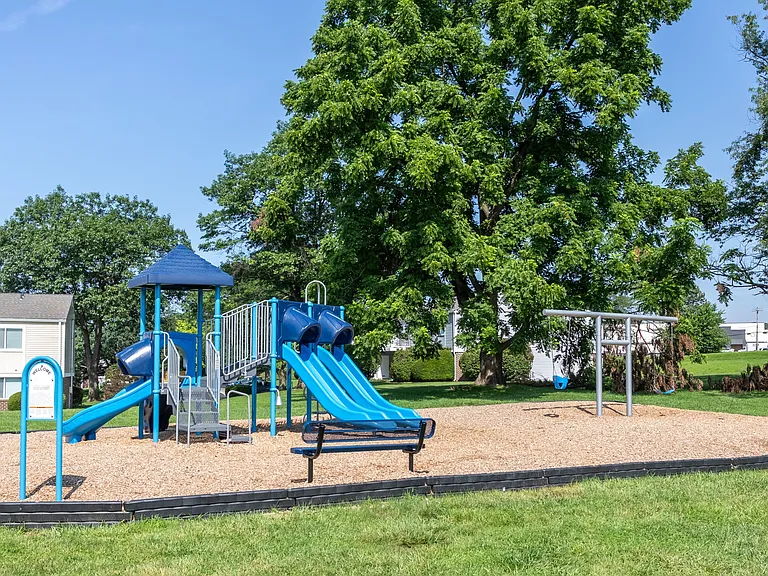 Quakertown West Apartment Homes — Photo 10