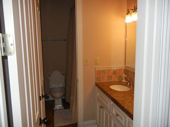 5th image of 1152 E Wellsgate Dr