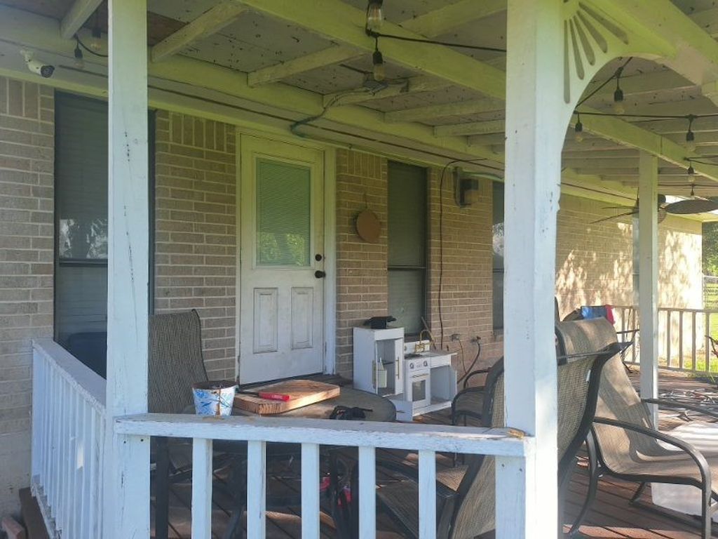 225 Linney Ln, Beeville, TX - View 4