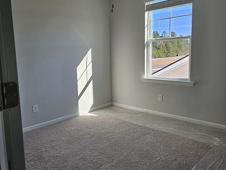 200 Justify Ave — Photo 16