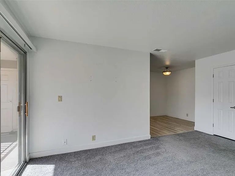 5260 River Glen Dr #268 — Photo 11