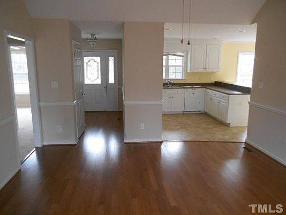 4th image of 106 Springside Dr
