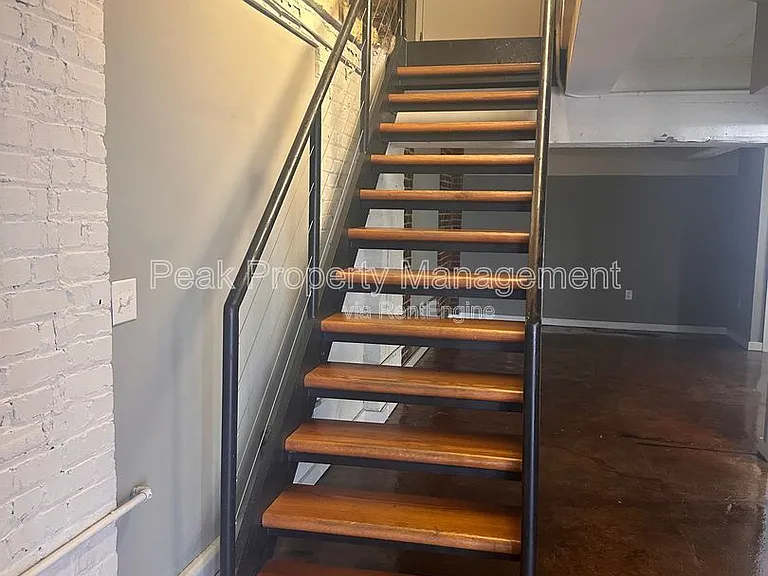 1510 W Broad St — Photo 53