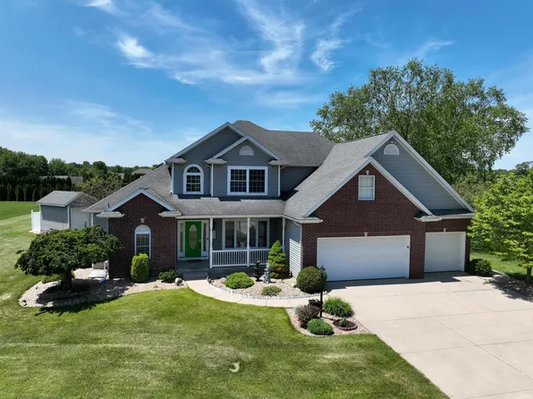 51935 Copperfield Ct, Granger, IN 46530