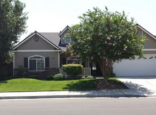 4655 W Oswego Ave, Fresno, CA 93722