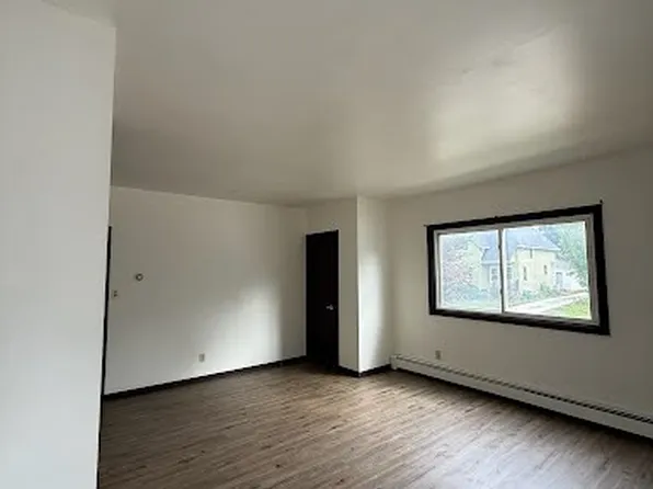 328 N Milwaukee St, Plymouth, WI 53073