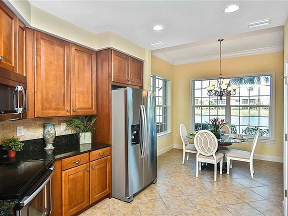 3rd image of 10380 Glastonbury Cir APT 101