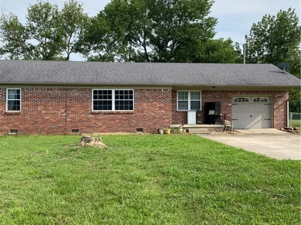 945 E Cherry St, Alma, AR 72921