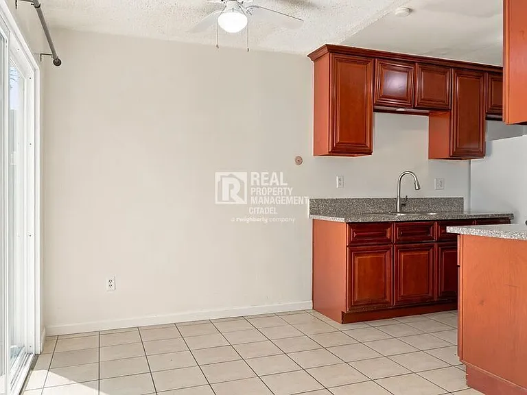 3009 Canyon Crest Dr #A — Photo 5