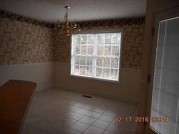 3rd image of 125 Morse Dr