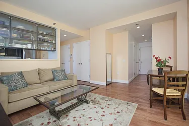 Rented by Space Marketing Shop