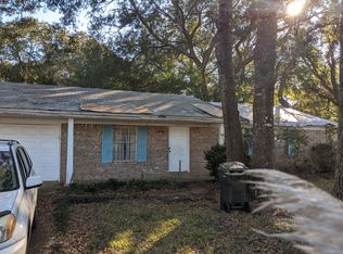 2551 Longleaf Dr, Pensacola, FL 32526
