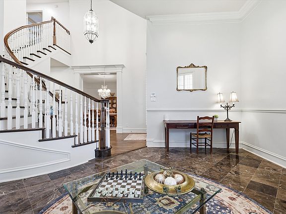 4th image of 3704 Samuel Ct