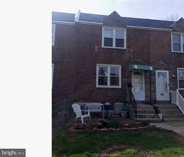 2nd image of 202 W Washington Ave