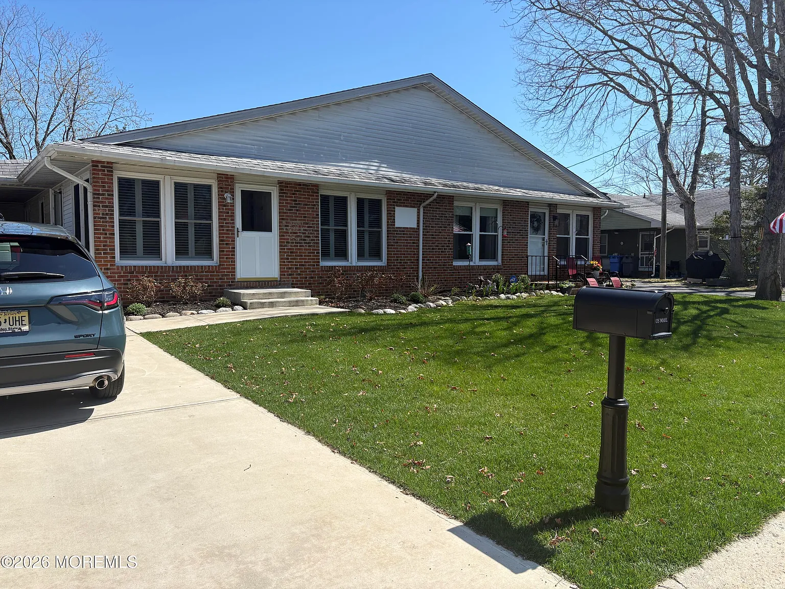 13B Walnut Road photo 1