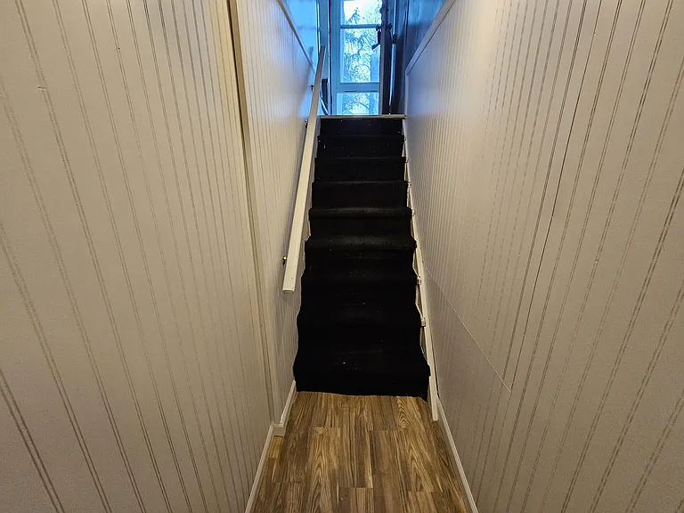 2125 Cass St — Photo 11