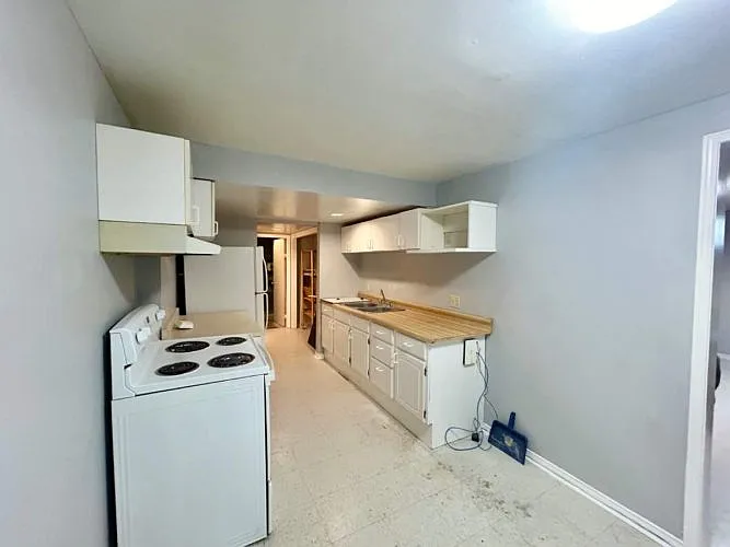 1192 Richmond St — Photo 7