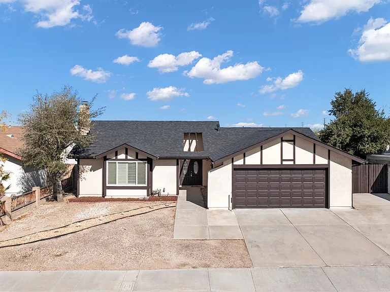 3843 Castala Dr — Photo 25