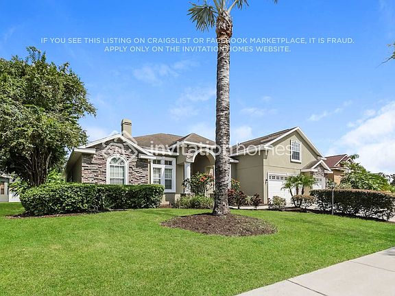 4th image of 1103 Carriage Park Dr