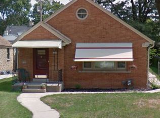 3008 N 87th St, Milwaukee, WI 53222