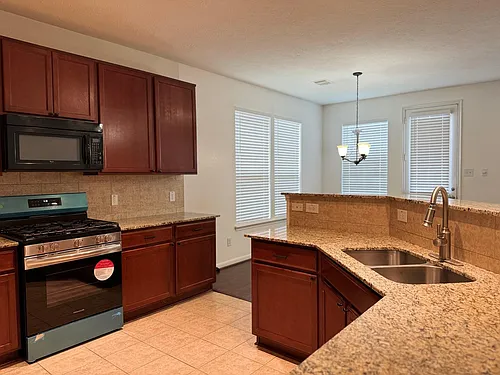 3403 Braddock Ln Photo 1