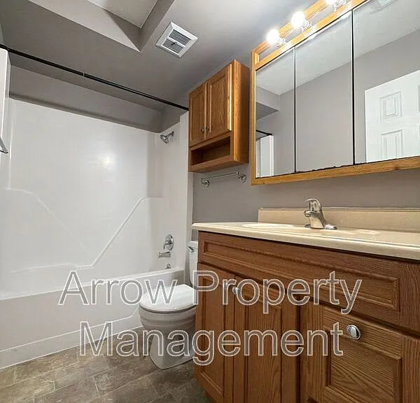 3831 S 46th St #2 — Photo 6