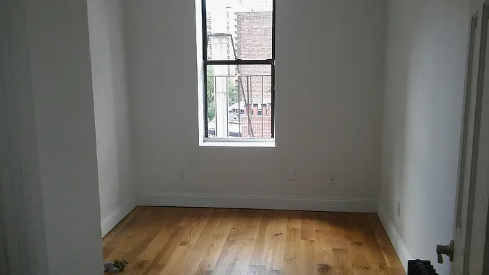 Rented by Sean Mashihi, LREB | media 17