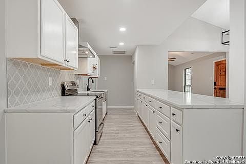4th image of 157 W Wildwood