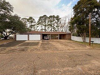 3rd image of 91 Brady Ave