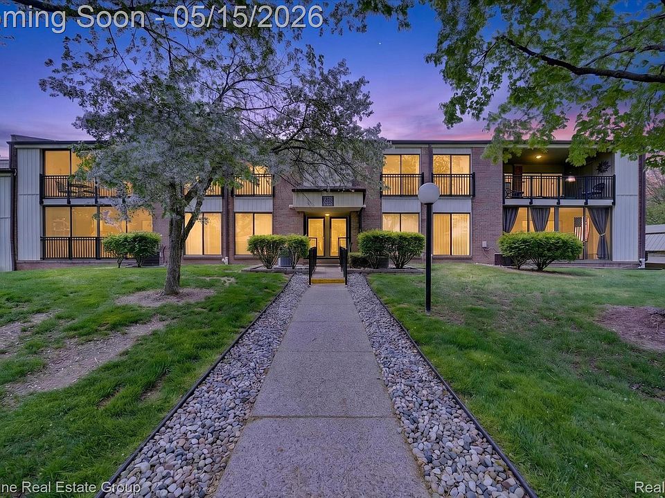 1st image of 18285 University Park Dr
