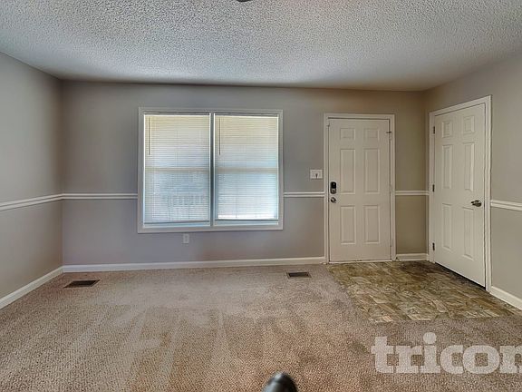 3rd image of 1010 Braxton Dr