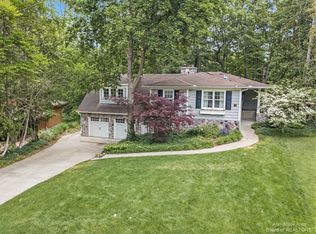9 E Heatheridge Ave, Ann Arbor, MI