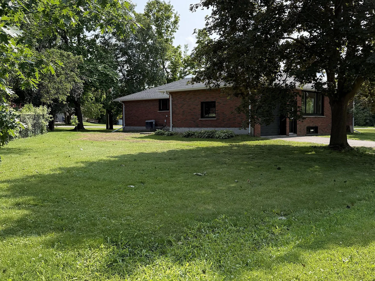 3 bed, $3,200 — Photo 3