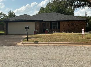 103 Chaparral Dr, Graham, TX 76450