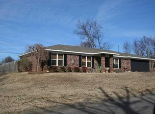 1305 Northwoods Dr, Alma, AR 72921