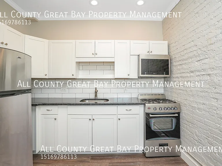 8 Railroad Ave #4 — Photo 13