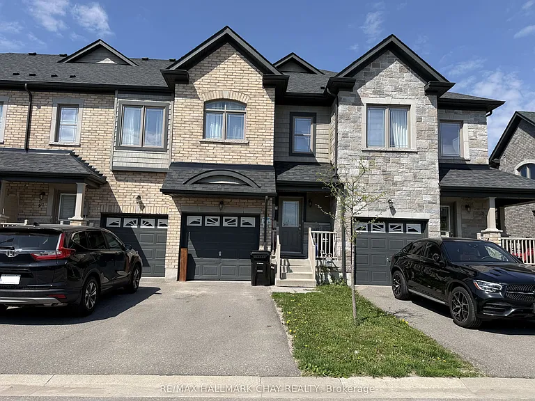 63 Batteaux St — Photo 8