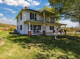 1421 Bishoptown Rd, Duffield, VA 24244