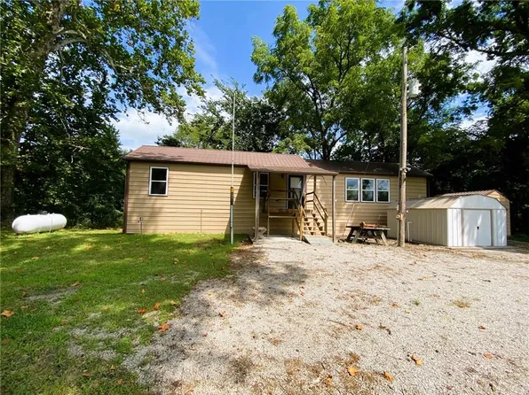 10000 SW County Road 178, Rich Hill, MO 64779