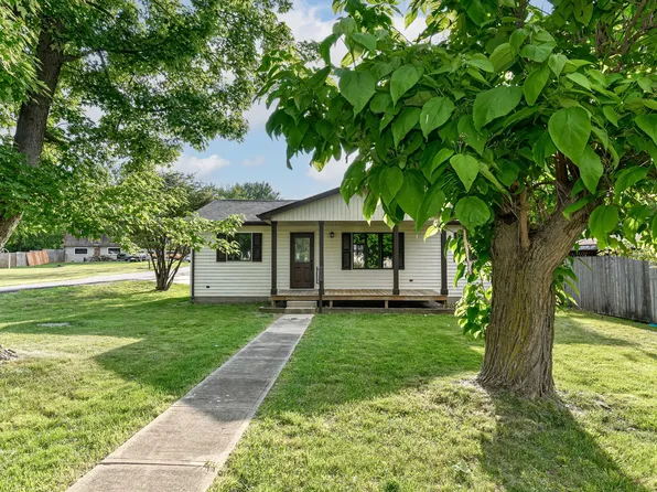 490 S Howard St, Summitville, IN 46070